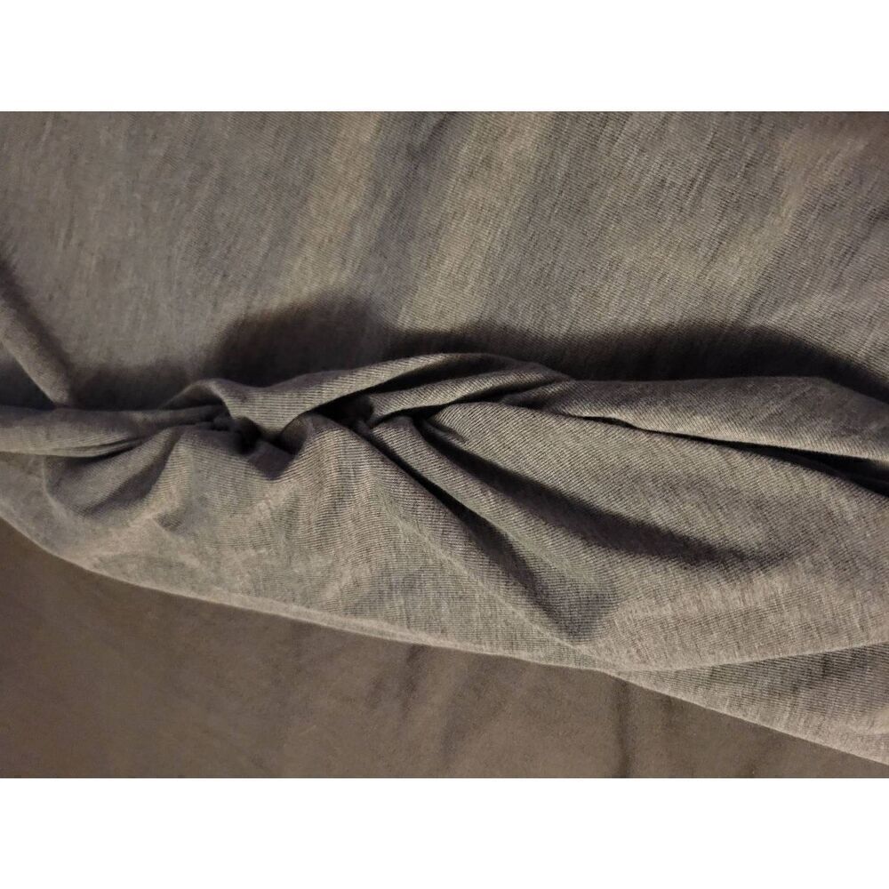 Long gray top - Picture 7 of 8